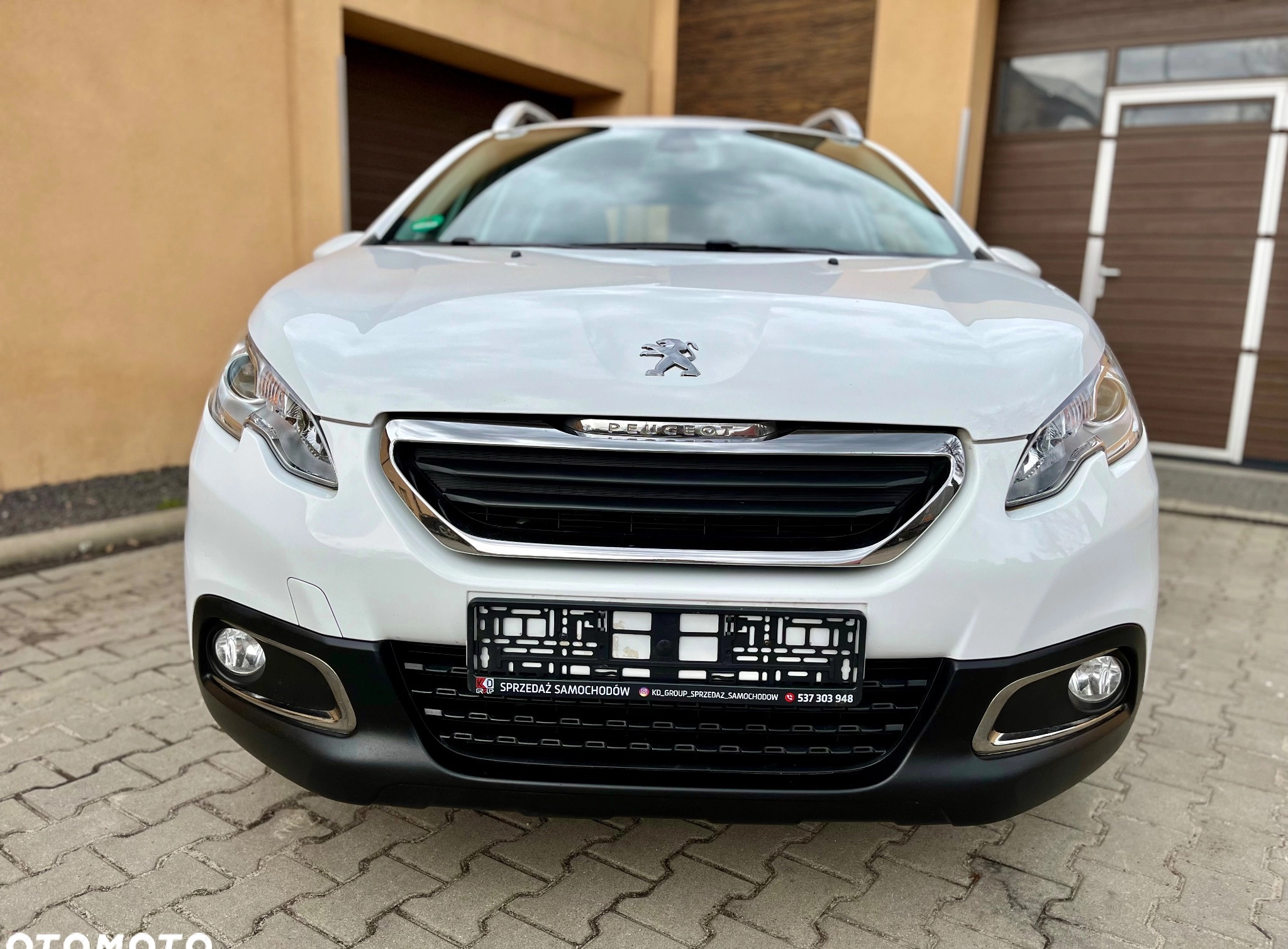 Peugeot 2008 cena 45500 przebieg: 131993, rok produkcji 2016 z Świętochłowice małe 781